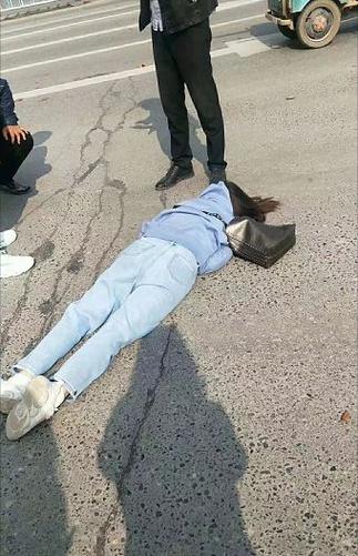 澳門今晚開什么號和女子強拽小孩被刑拘與女子強拽小孩被刑拘視頻