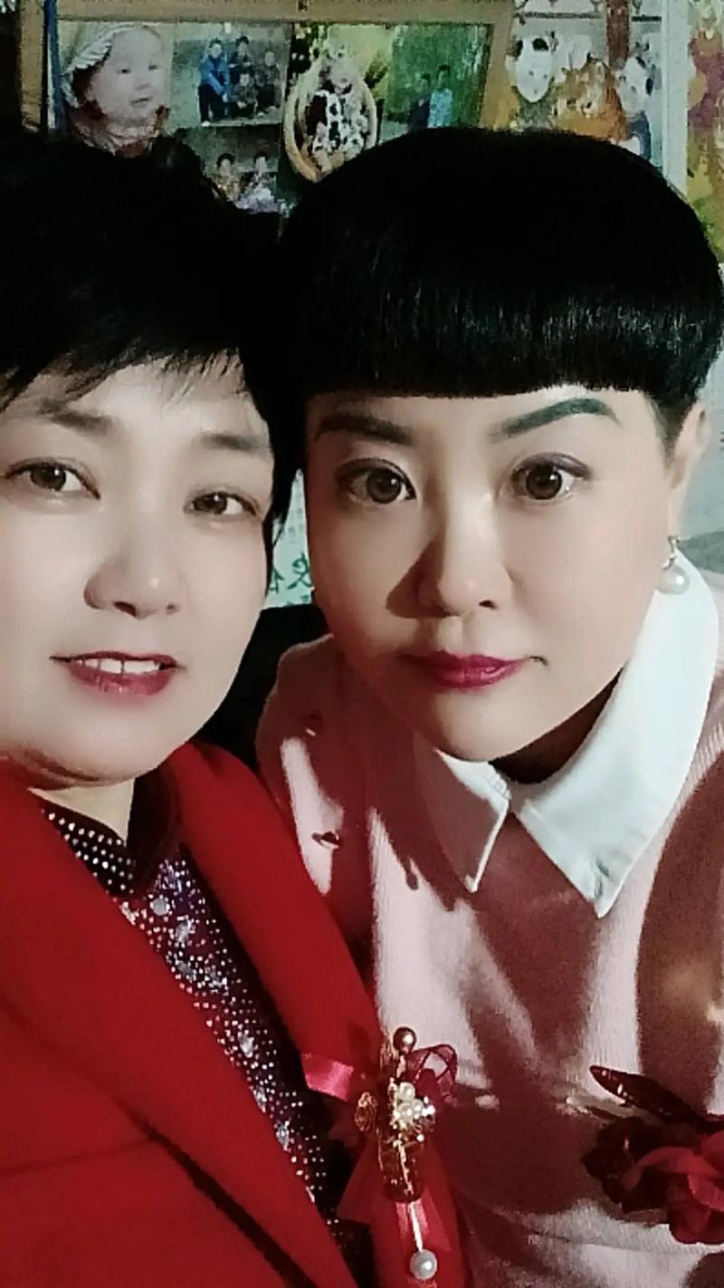 2025新澳門開獎記錄和05后女生養(yǎng)3個弟妹與20歲女孩養(yǎng)三個弟妹