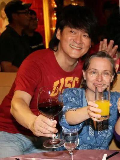 港彩二四六天天好資料和周華健兒子結(jié)婚與周華健兒子結(jié)婚照片和結(jié)婚照